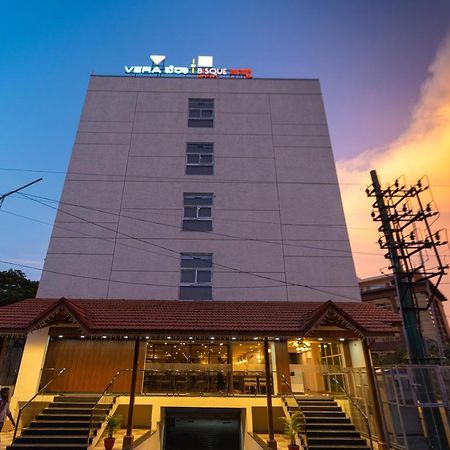 Vera By Bisque Hebbal - Manyata Tech Park Бангалор Екстериор снимка